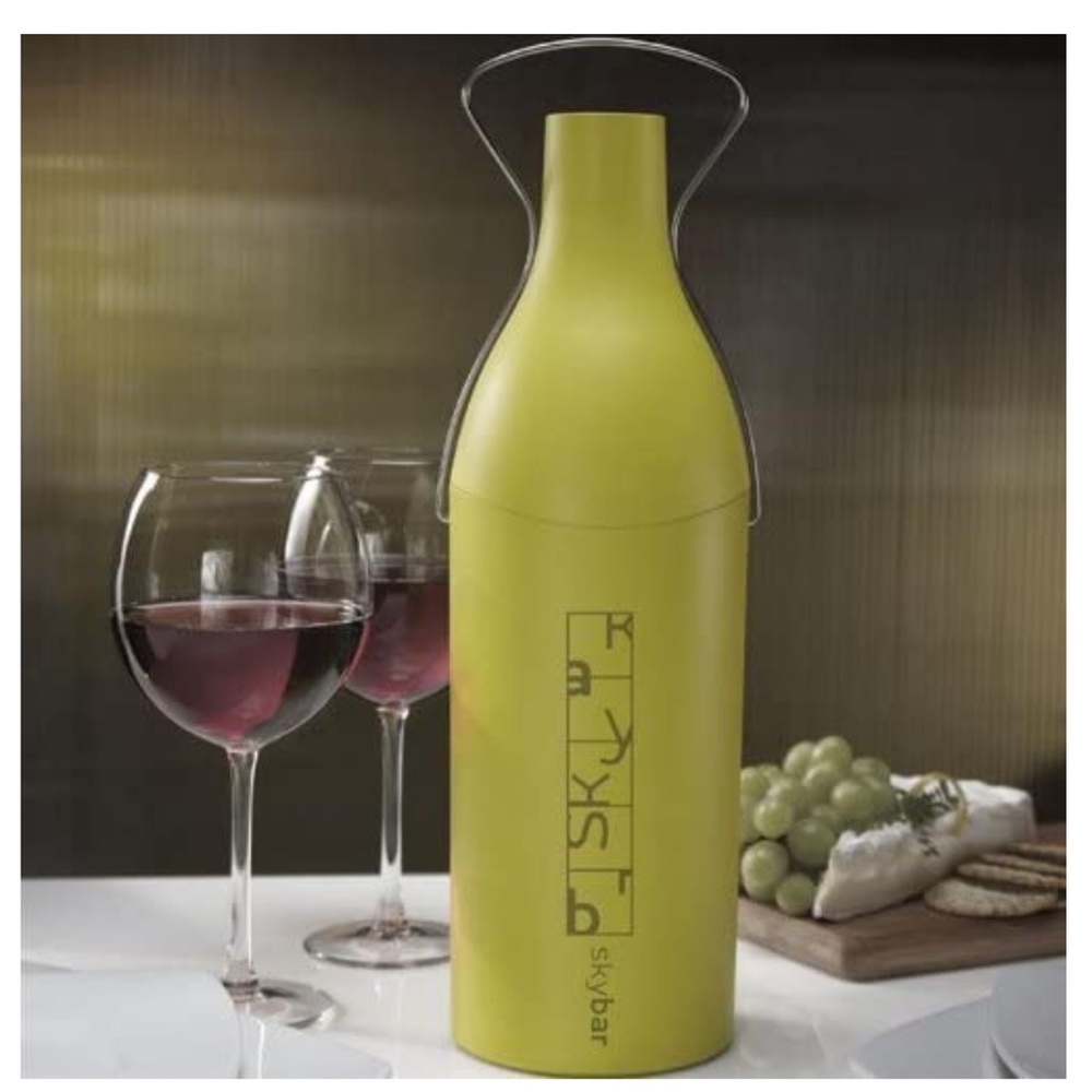 skybar Wine Traveler NWT